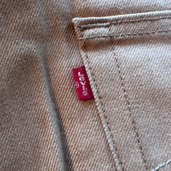 EUC Never Worn Men's Levi's 501 Button-Fly 46x32 Irregular Straight Leg Raw (L) - Picture 4 of 10